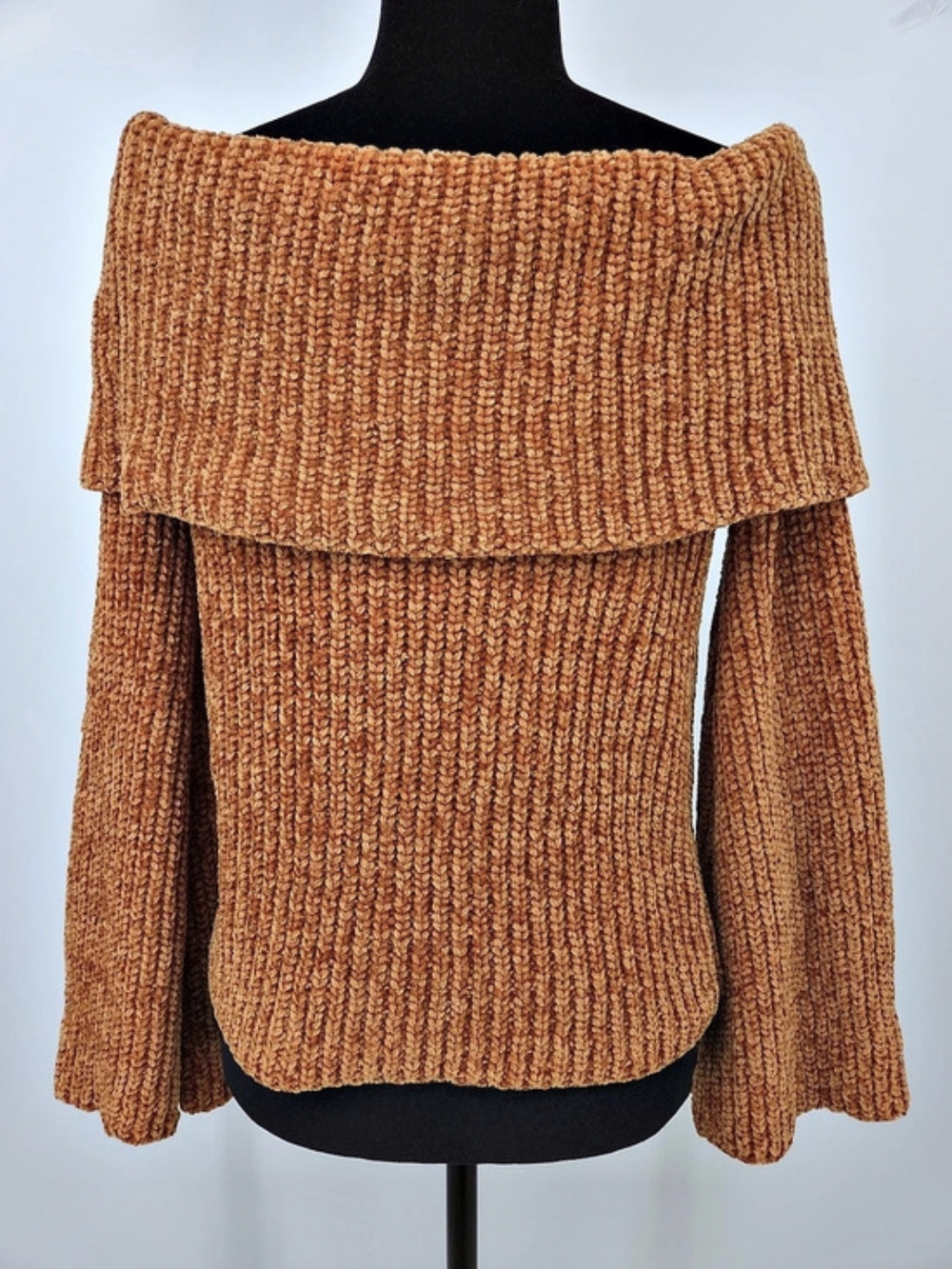 FOREVER 21 Off-Shoulder Knit Sweater in Copper Size Medium Like New